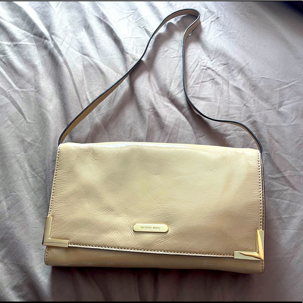 Michael kors nude clutch!